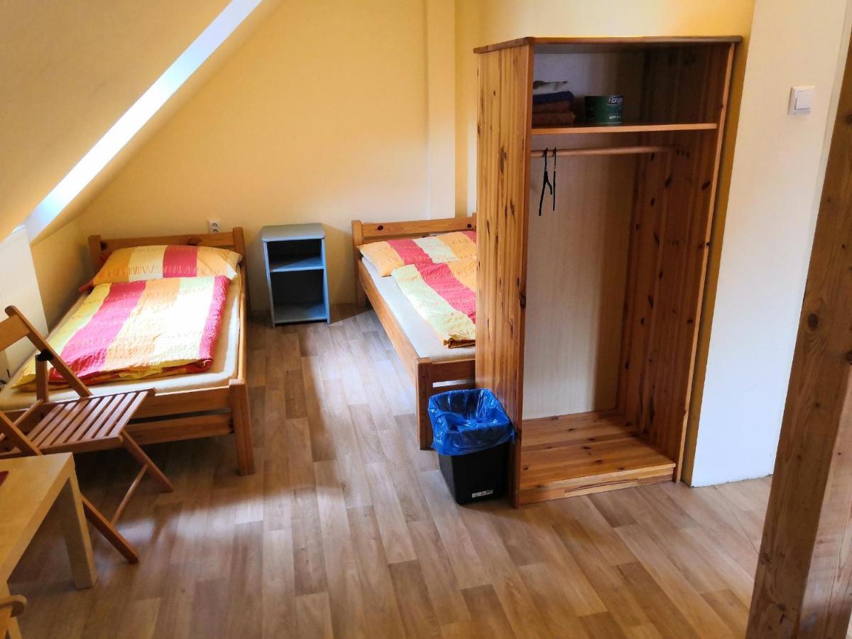 Hostel Skautsky Dom Banska Stiavnica Luaran gambar