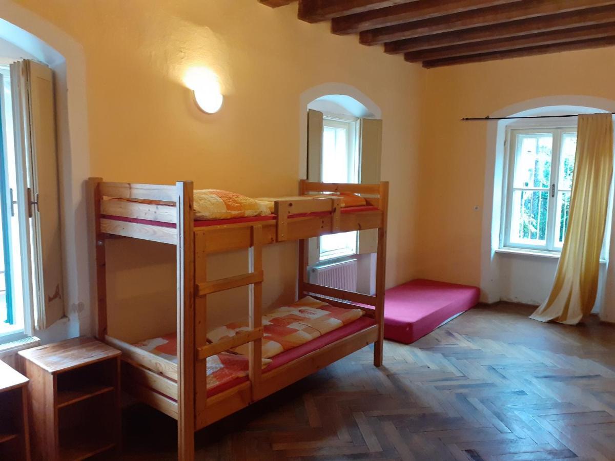 Hostel Skautsky Dom Banska Stiavnica Luaran gambar