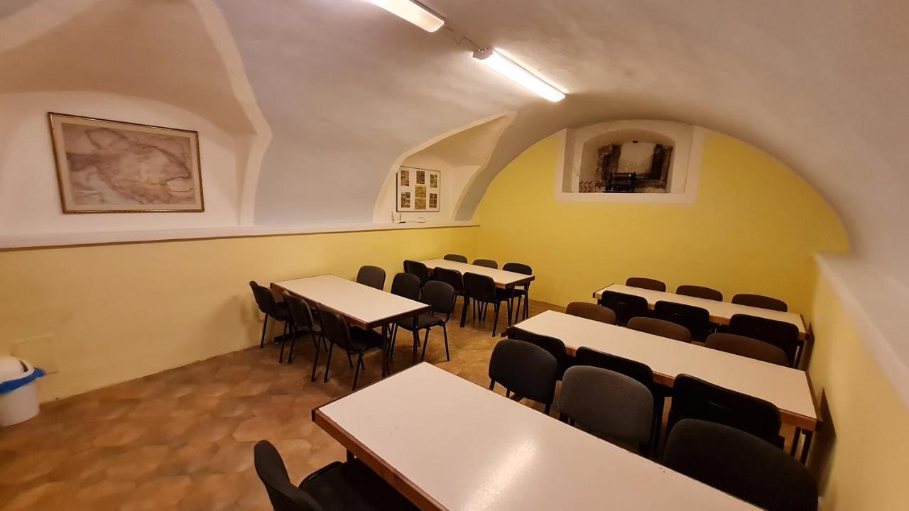 Hostel Skautsky Dom Banska Stiavnica Luaran gambar