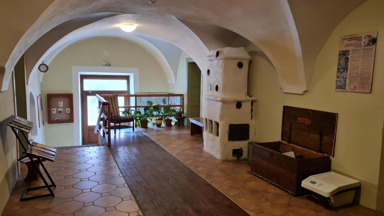 Hostel Skautsky Dom Banska Stiavnica Luaran gambar