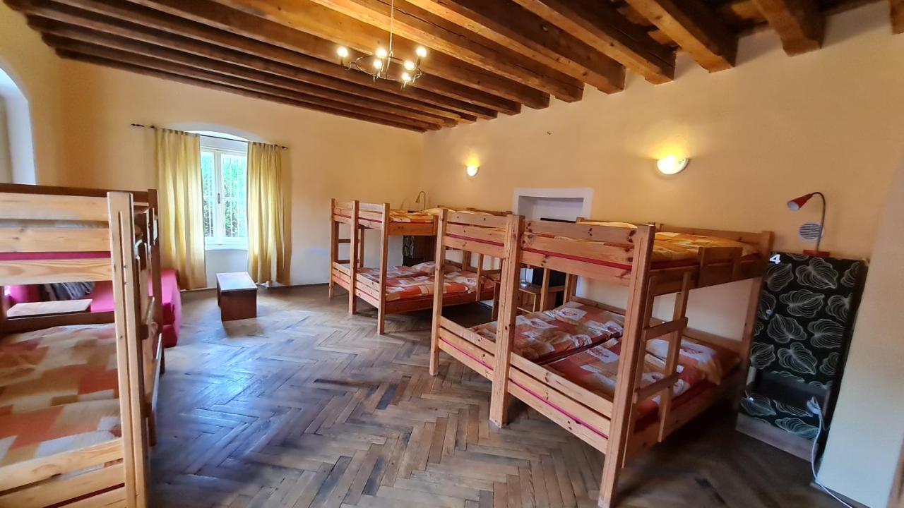 Hostel Skautsky Dom Banska Stiavnica Luaran gambar