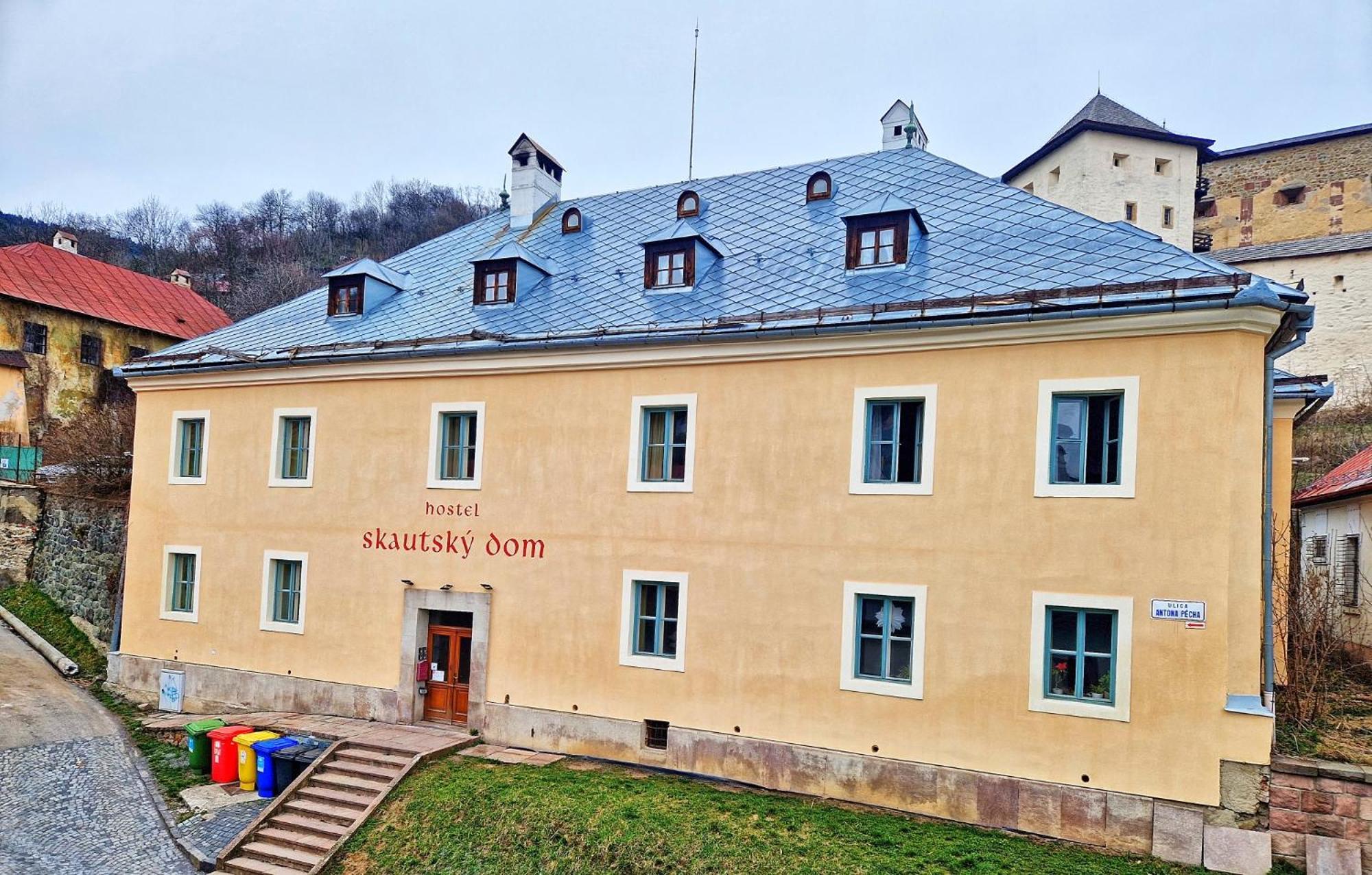 Hostel Skautsky Dom Banska Stiavnica Luaran gambar